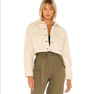LEVI’S Cropped Sherpa Jacket